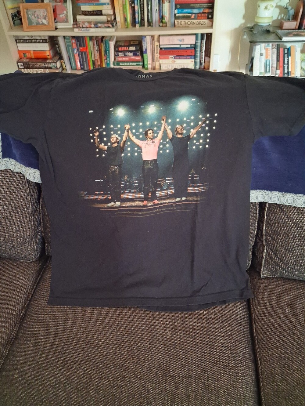Jonas Brothers XL Black Concert TShirt